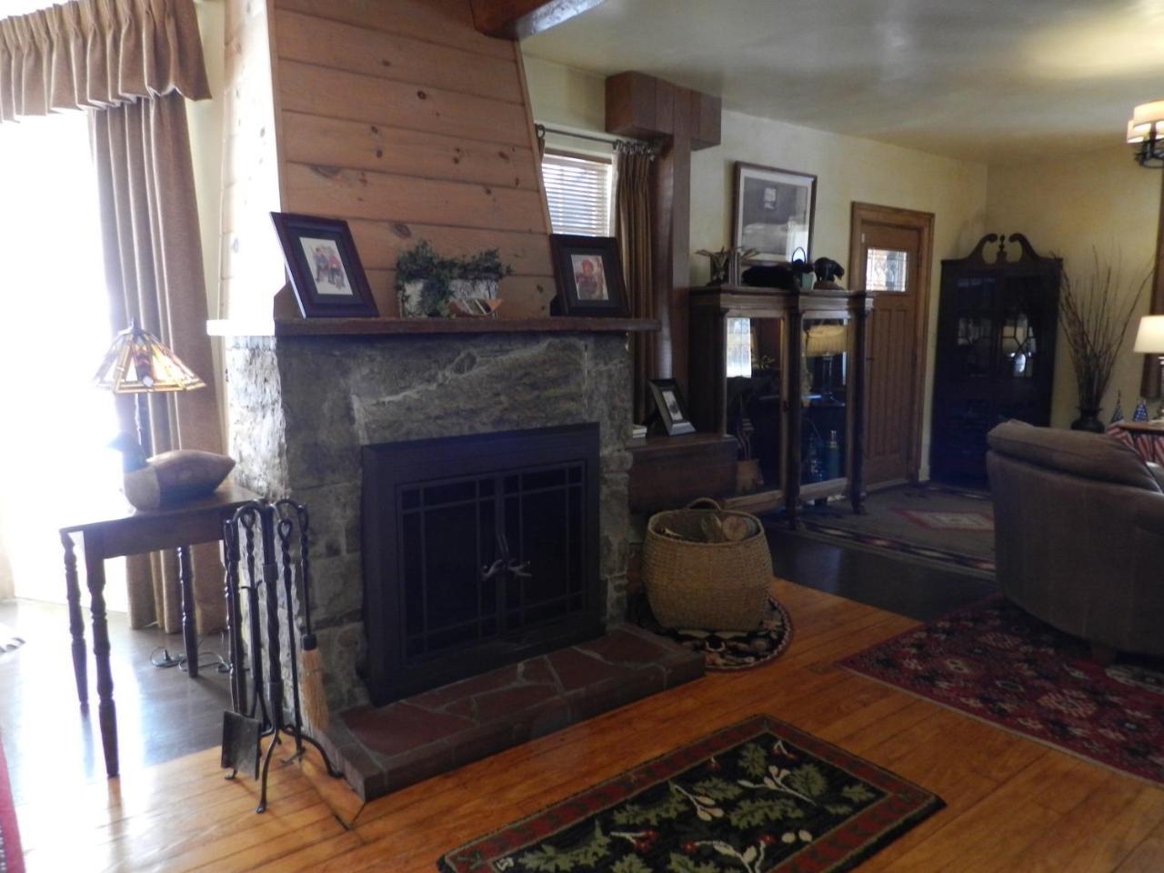 Waybury Inn East Middlebury Bagian luar foto